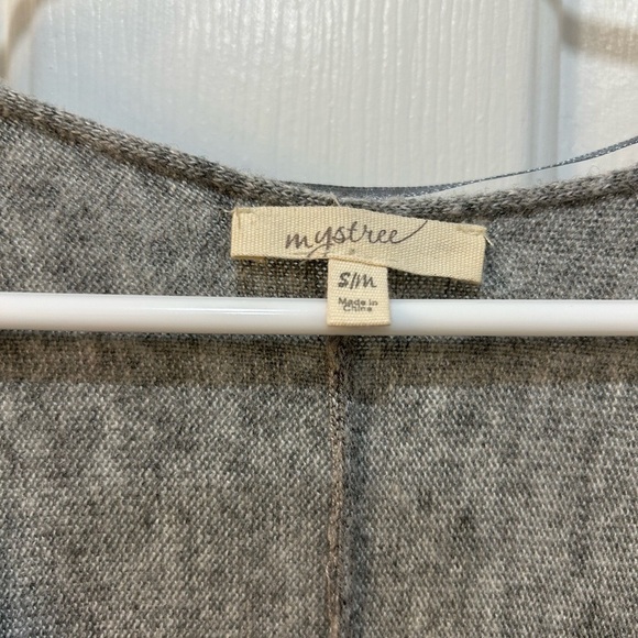 Mystree Gray Lightweight Casual Sweater Women Size M Pleasant Easygoing Comfort - Picture 3 of 6